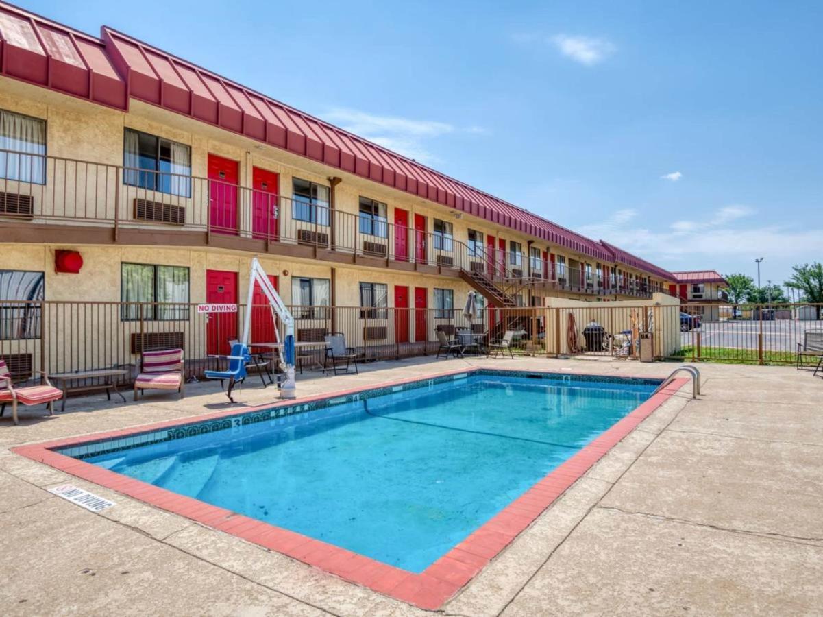 Americas Best Value Inn Amarillo Downtown Exterior foto