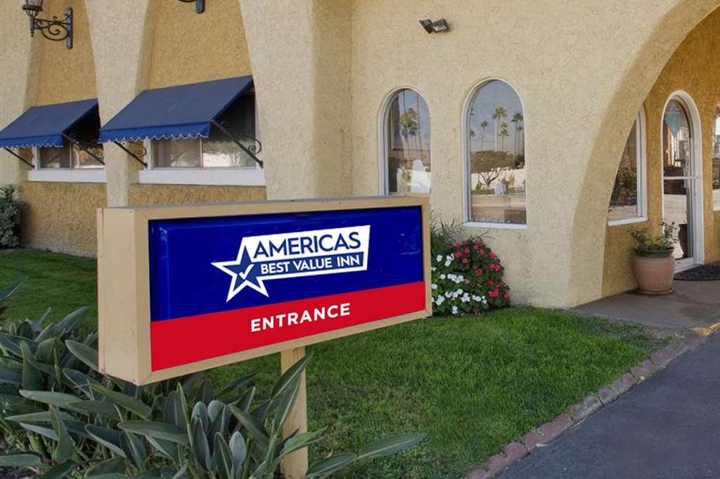 Americas Best Value Inn Amarillo Downtown Exterior foto